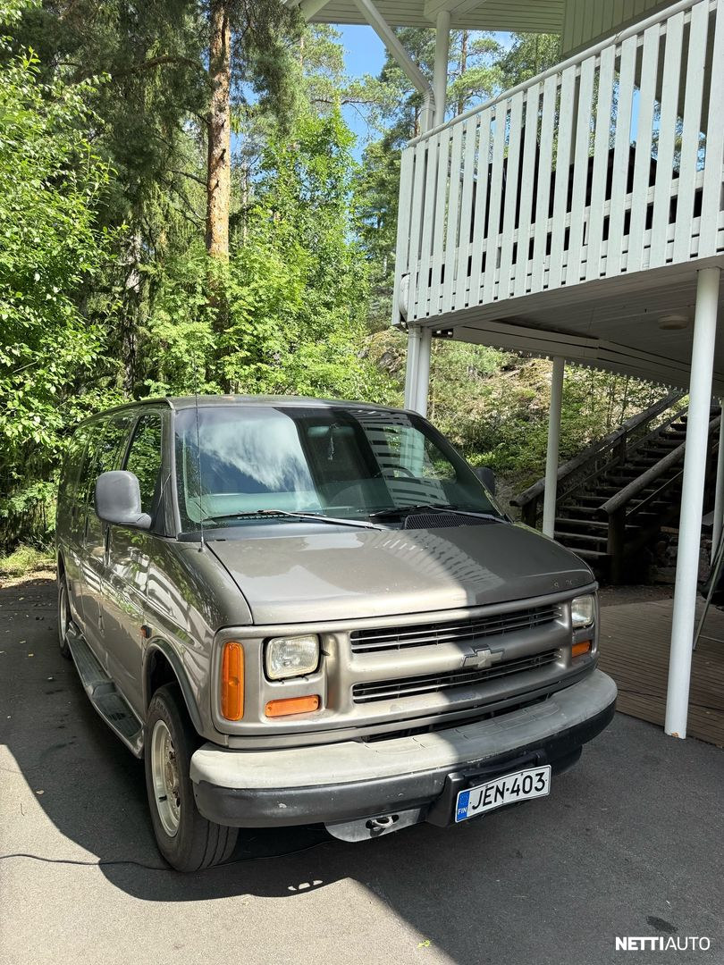 Chevrolet Chevy Van