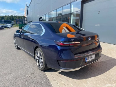 BMW i7 G70 xDrive 60 2023, photo 4/5