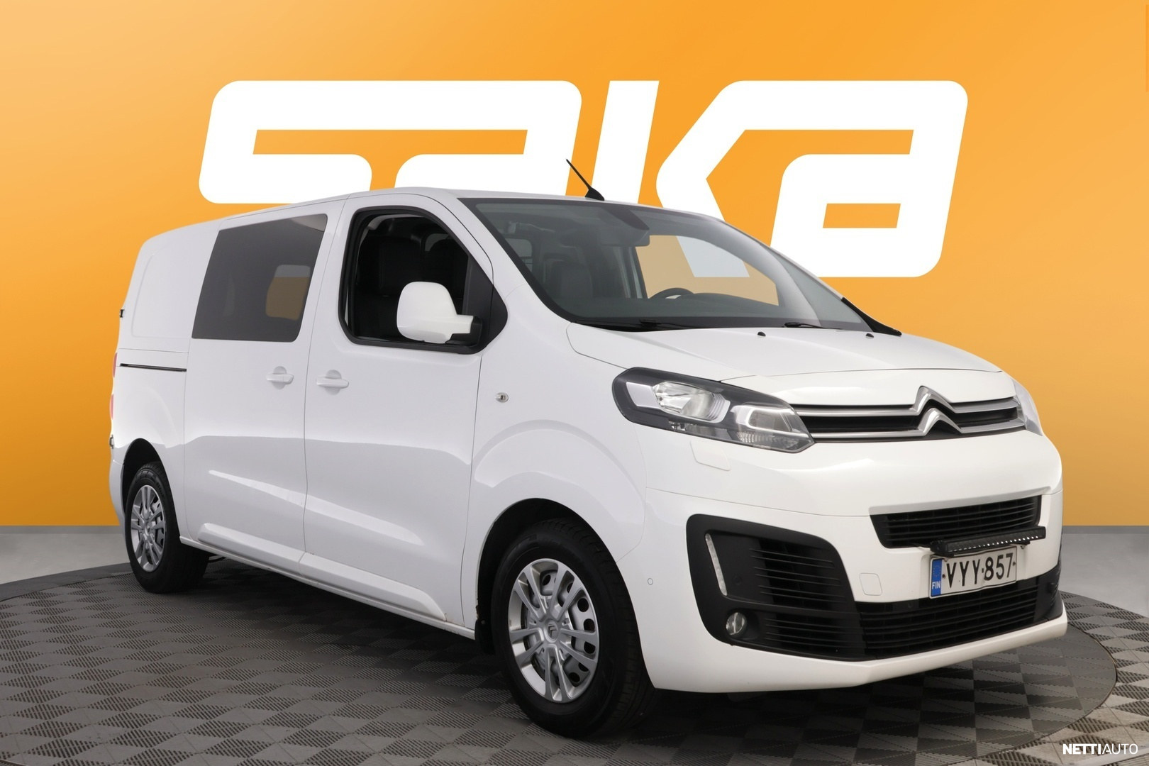 Citroen Jumpy BlueHDi 120 M**Polttoainelämmitin / Navigointi / Automaattinen ilmastointi / Tutkat**