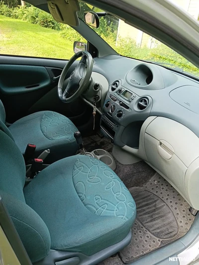 Toyota Yaris luna 2000, photo 7/10