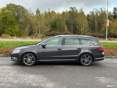 Volkswagen Passat 2011, photo 2/10