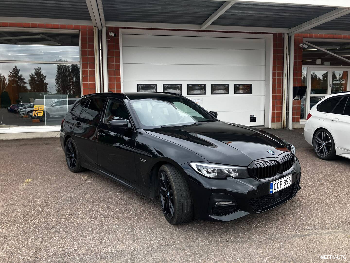 BMW 330