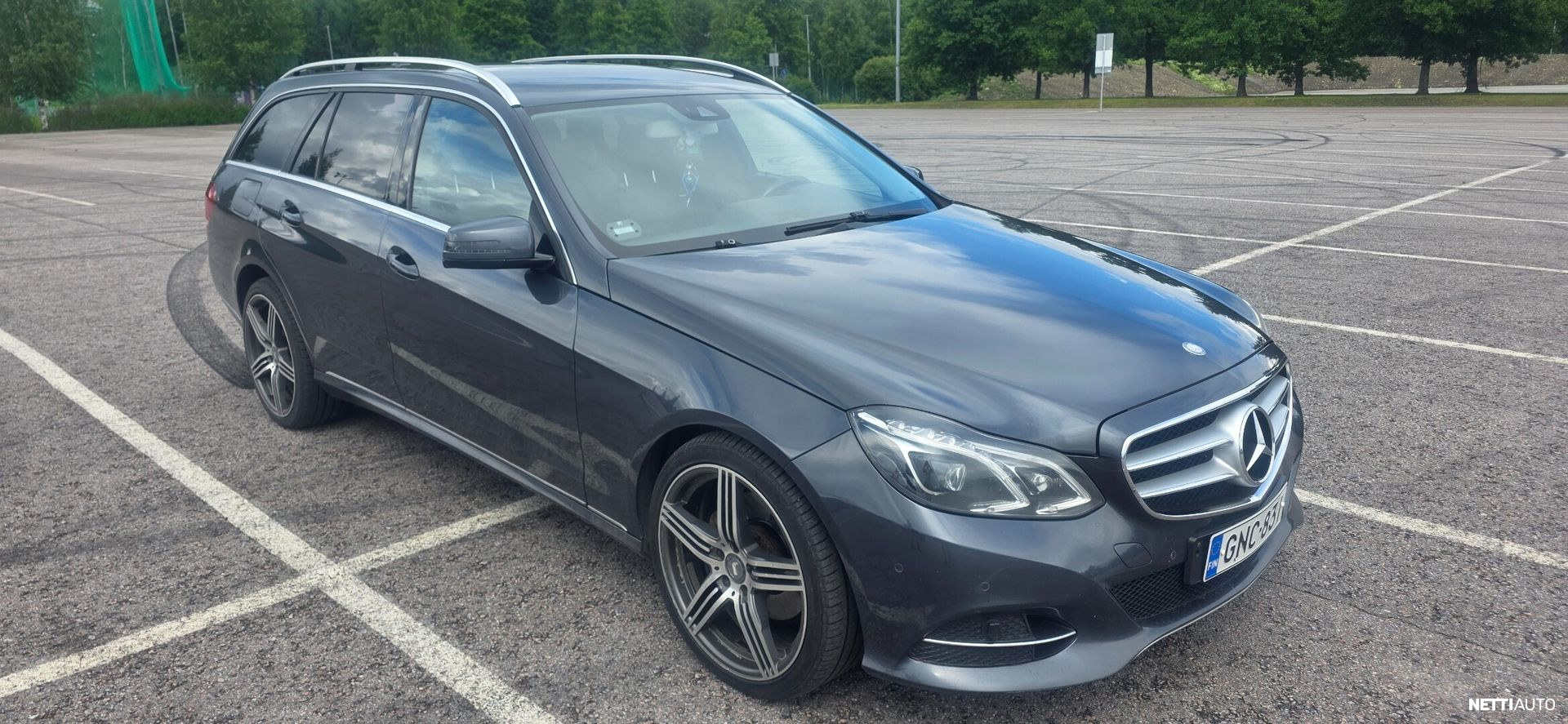 Mercedes-Benz E