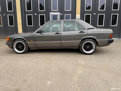 Mercedes-Benz 190 1991, photo 2/11