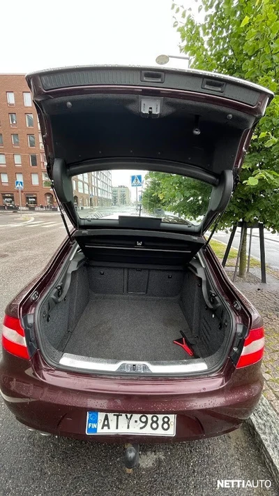 Skoda Superb 2009, kuva 7/8