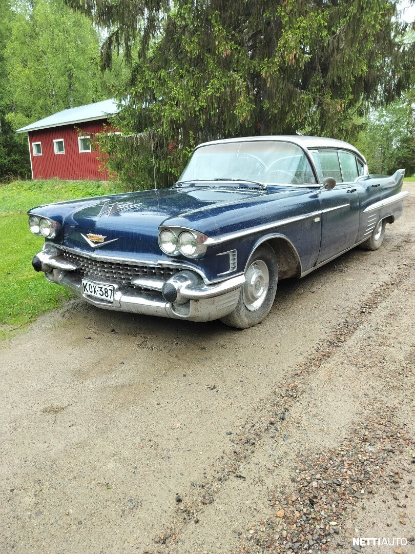 Cadillac De Ville