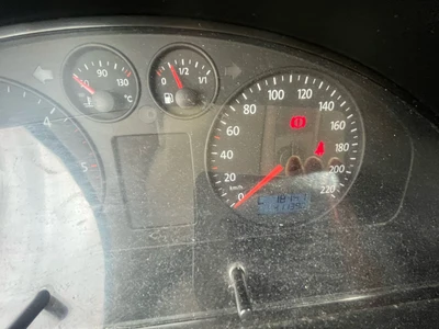 Volkswagen Transporter 2004, kuva 4/12