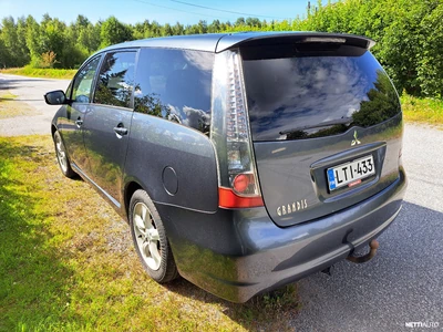 Mitsubishi Grandis 2006, photo 2/17