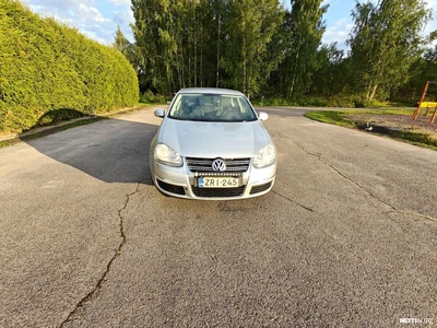 Volkswagen Jetta Trendline 1,6 75 kW 2006, photo 4/25