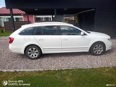 Skoda Superb 2013, kuva 5/10