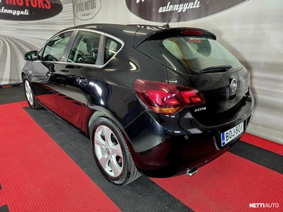 Opel Astra 2010, photo 3/14