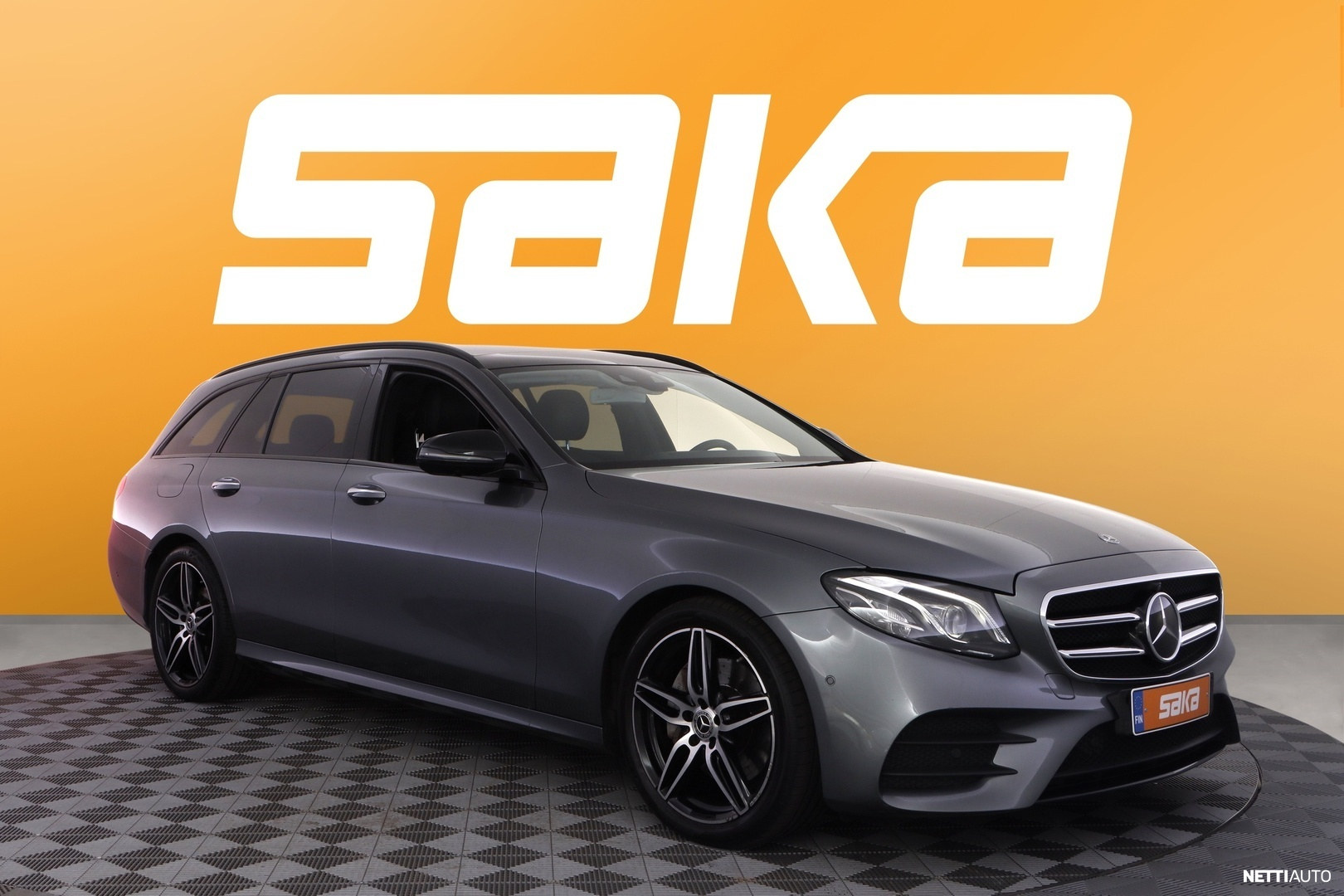 Mercedes-Benz E