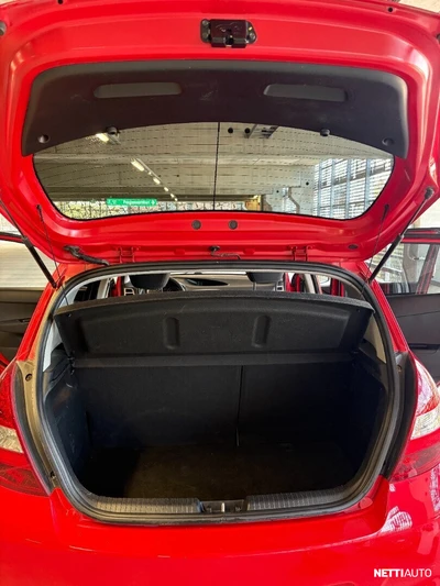 Hyundai i20 2012, photo 4/13