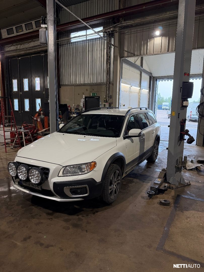 Volvo XC70