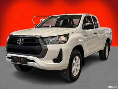 Toyota Hilux Extra Cab 4WD 2,4D Active 2023, photo 1/25