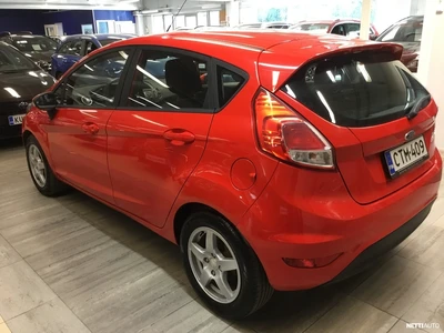 Ford Fiesta 2015, photo 4/15