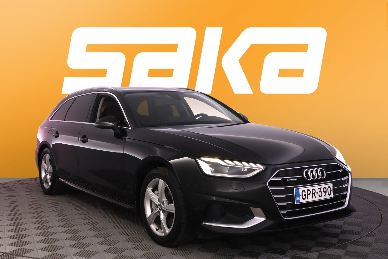 Audi A4 Avant Business 40 TDI 140 kW quattro S tronic