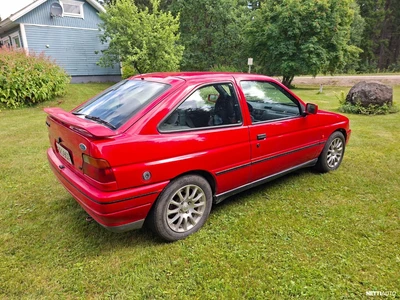 Ford Escort XR3i 1992, photo 3/14