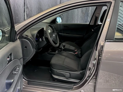 Hyundai i30 2011, kuva 6/11