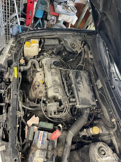 Nissan Almera 1,6 SLX Sedan 2000, kuva 3/8