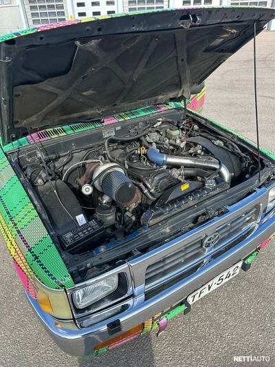 Toyota Hilux 1992, photo 5/5