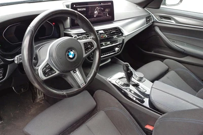 BMW 530 2021, photo 3/3