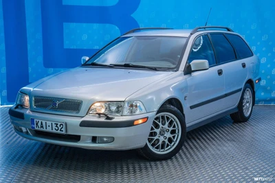Volvo V40 2001, photo 1/19