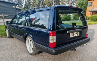 Volvo 940 2,3 T Classic SW 5d 1998, kuva 4/9