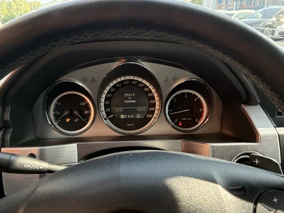 Mercedes-Benz GLK 2011, kuva 6/7