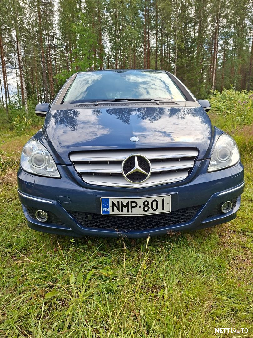 Mercedes-Benz B 180 2010, kuva 2/17