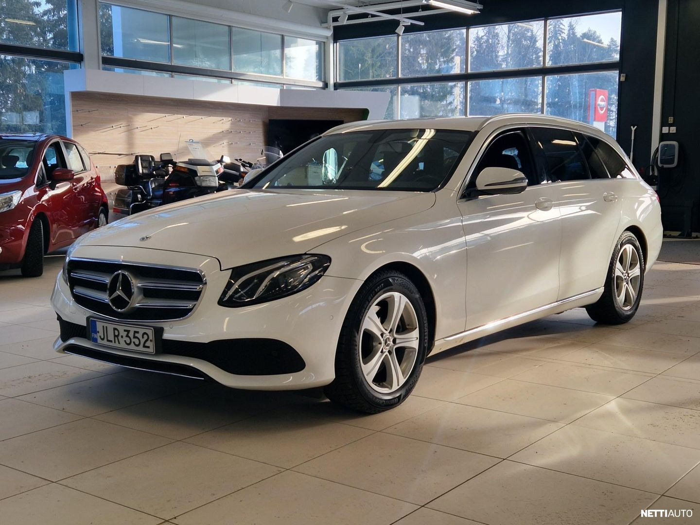 Mercedes-Benz E