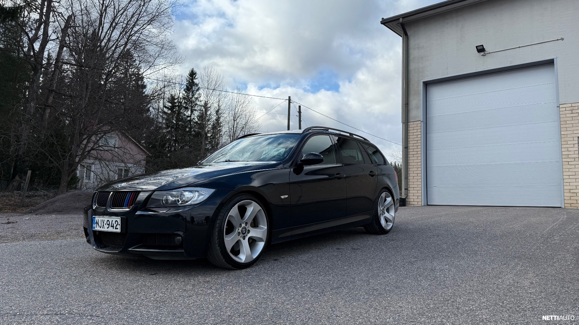 BMW 335