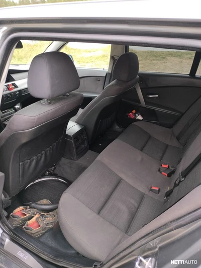 BMW 525 2005, photo 6/7