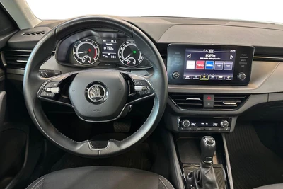Skoda Kamiq 2021, photo 7/10