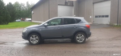 Nissan Qashqai 1,6 Acenta 5MT 4x2 2009, photo 6/18