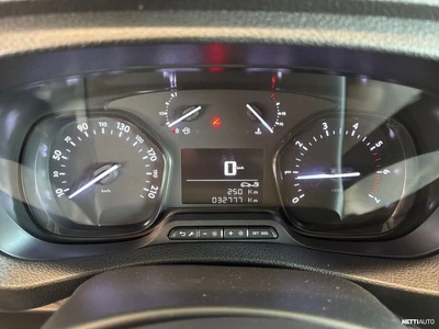 Toyota Proace Compact 1,5 D 100 2022, photo 3/27