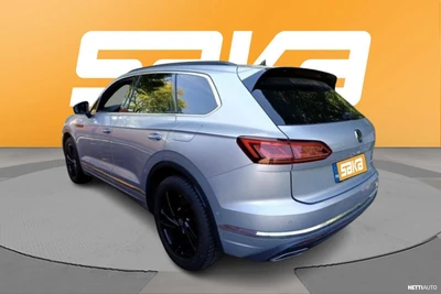 Volkswagen Touareg 2022, photo 2/7