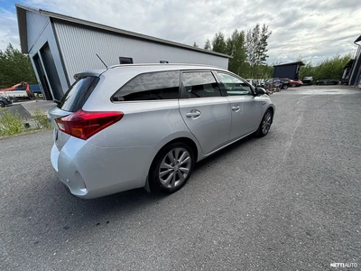 Toyota Auris 2013, photo 4/13