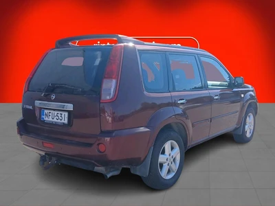 Nissan X-Trail 2004, photo 3/4