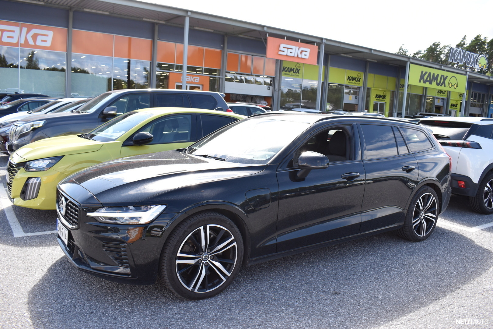 Volvo V60 2022, photo 1/9