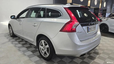 Volvo V60 2016, kuva 4/18
