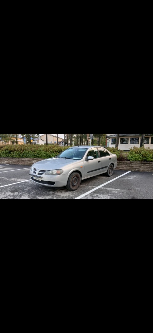 Nissan Almera