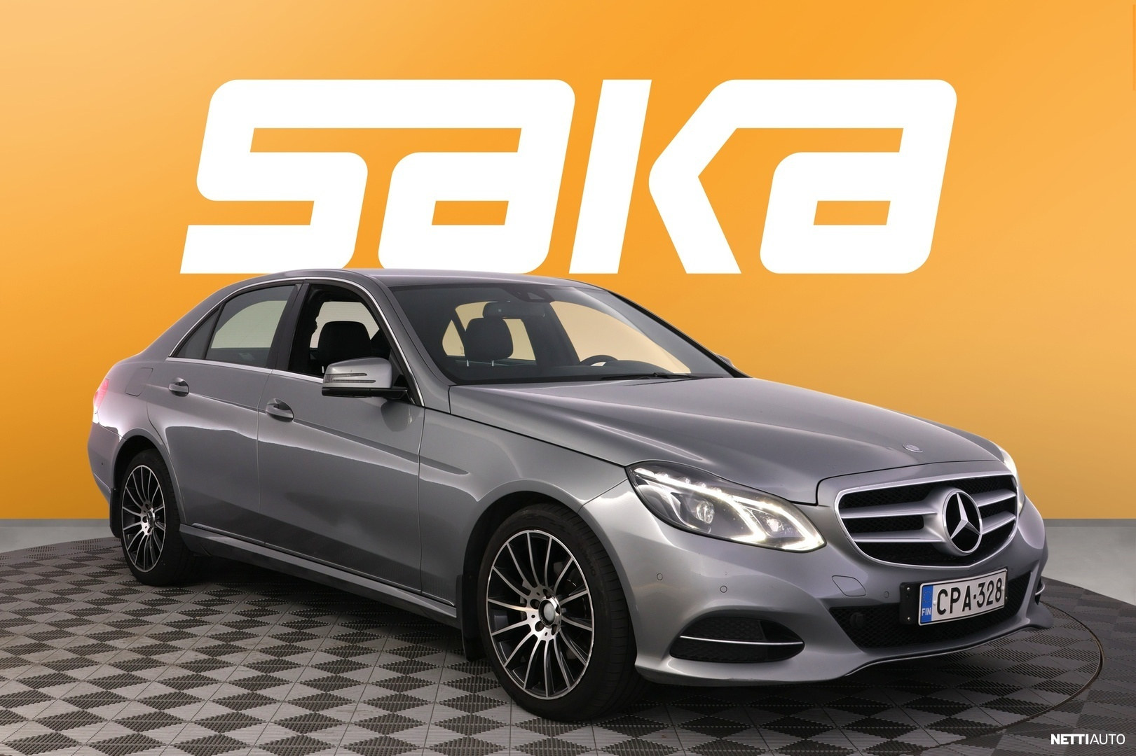 Mercedes-Benz E