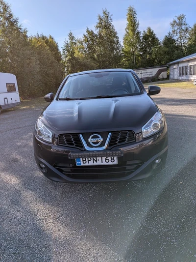 Nissan Qashqai 2011, kuva 6/9