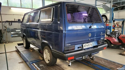 Volkswagen Transporter Caravelle 1991, photo 3/7