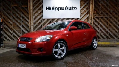 Kia Ceed 1,4 ISG LX 3D EcoDynamics 2010, photo 1/20