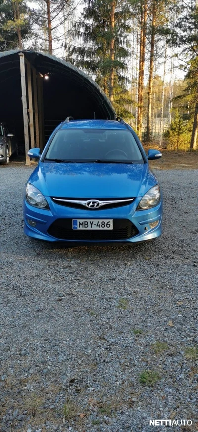 Hyundai i30 2011, photo 3/4
