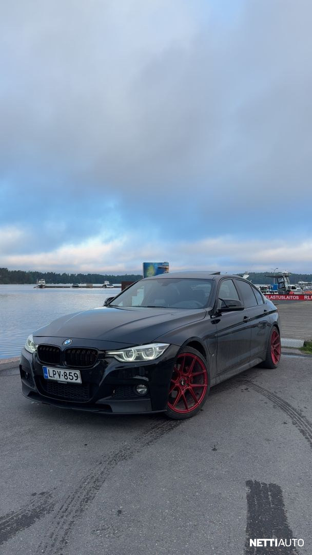 BMW 330
