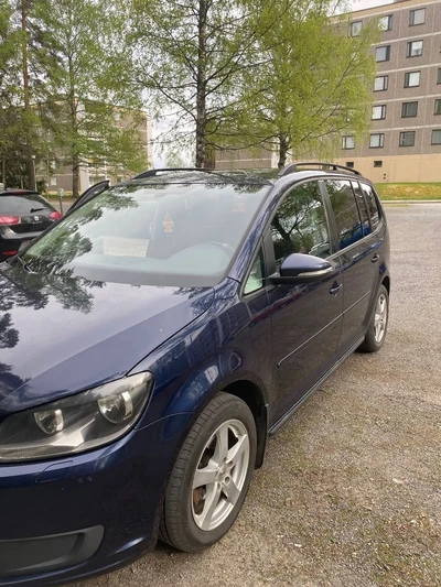 Volkswagen Touran 2012, kuva 7/19