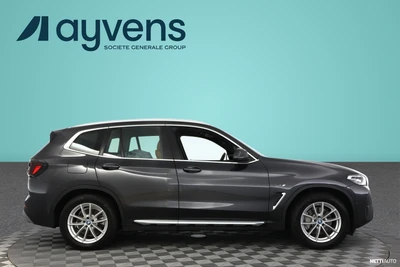 BMW X3 G01 xDrive 30e A Charged Edition 2022, kuva 3/12